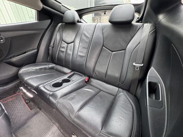 VELOSTER  第10張相片