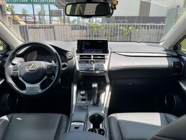 在店 / 認證保固 / 歡迎預約賞車  第11張相片