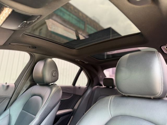 C-CLASS SEDAN W205  第12張相片
