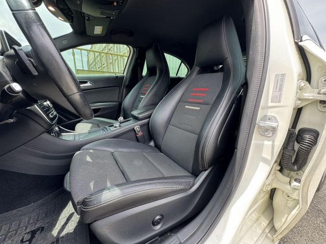 A-CLASS W176  第9張相片