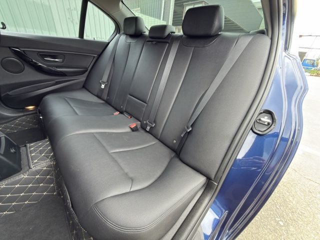 3 SERIES SEDAN F30  第12張相片