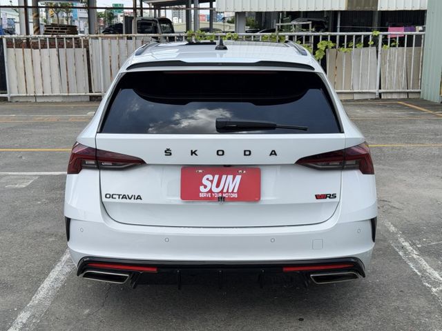 在店 / RS 天窗 / 車況優 / 認證保固  第5張相片