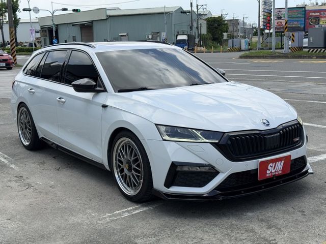 在店 / RS 天窗 / 車況優 / 認證保固  第6張相片