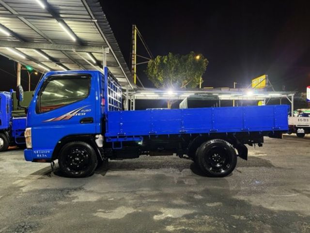 MITSUBISHI三菱 CANTER  第3張相片