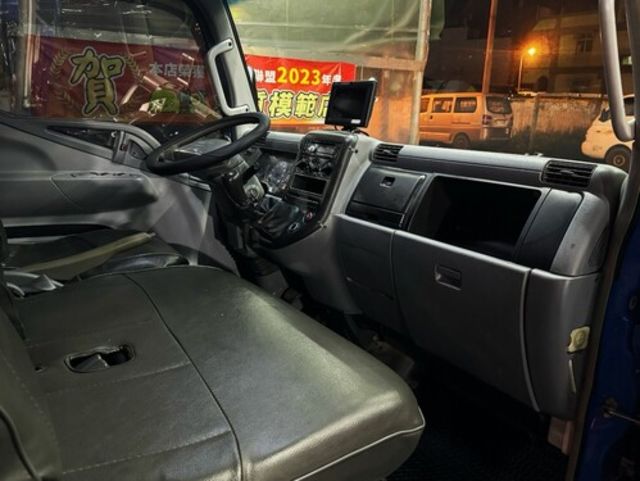 MITSUBISHI三菱 CANTER  第11張相片