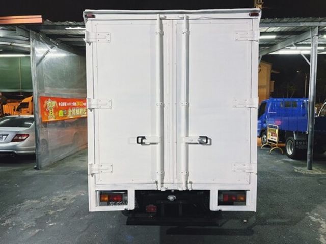MITSUBISHI三菱 CANTER  第4張相片