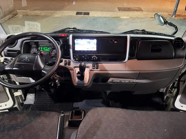 MITSUBISHI三菱 CANTER  第9張相片
