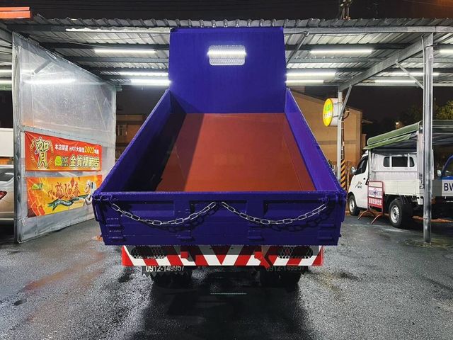 MITSUBISHI三菱 CANTER  第4張相片