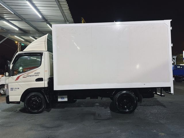 MITSUBISHI三菱 CANTER  第3張相片