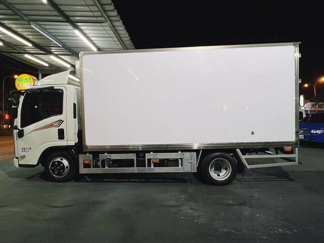 ISUZU五十鈴 NLR  第5張相片