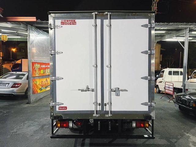 ISUZU五十鈴 NLR  第7張相片