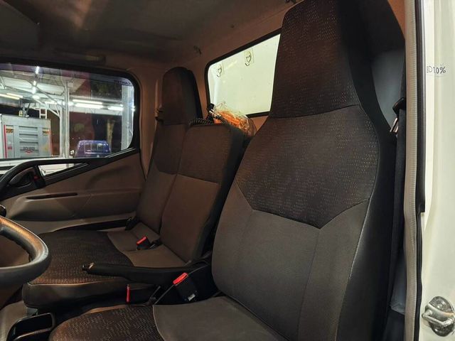 MITSUBISHI三菱 CANTER  第17張相片
