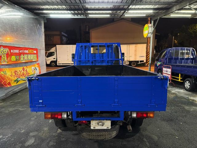 MITSUBISHI三菱 CANTER  第7張相片