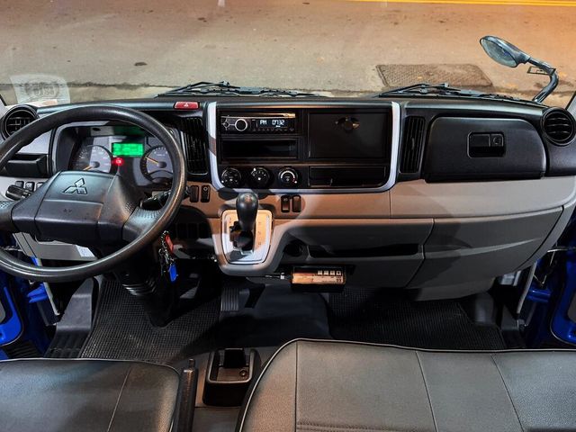 MITSUBISHI三菱 CANTER  第17張相片