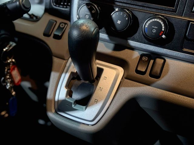 MITSUBISHI三菱 CANTER  第23張相片