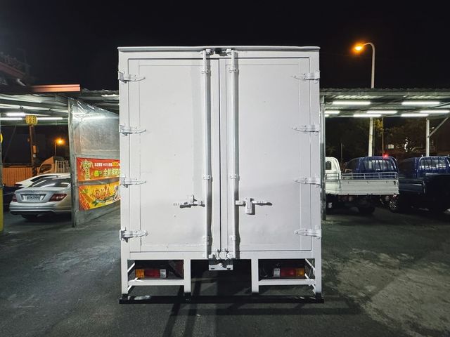 MITSUBISHI三菱 CANTER  第5張相片