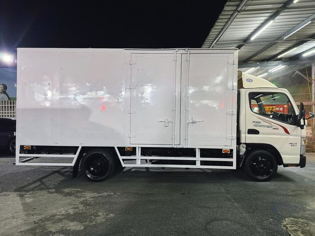 MITSUBISHI三菱 CANTER  第7張相片