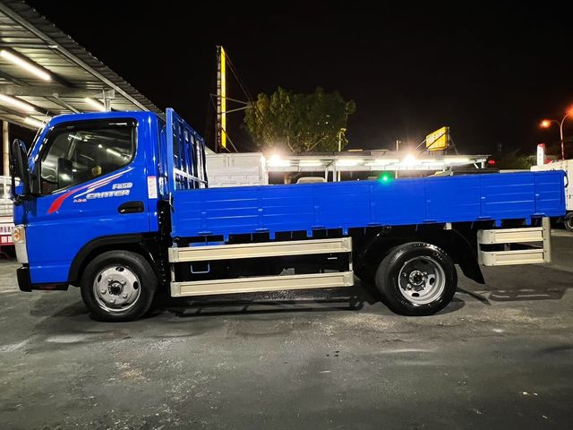 MITSUBISHI三菱 CANTER  第3張相片