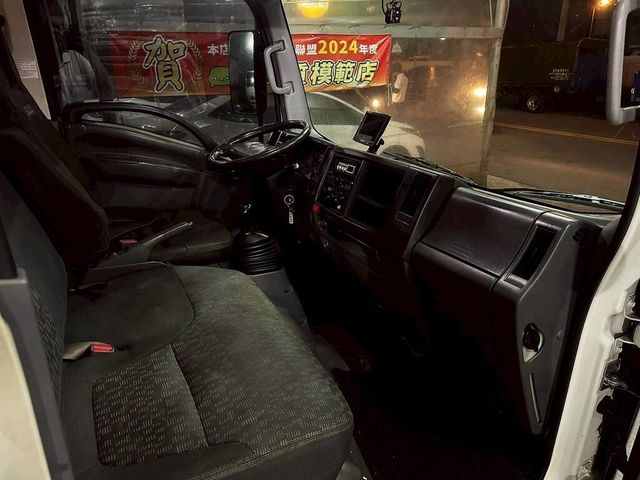 ISUZU五十鈴 NLR  第11張相片