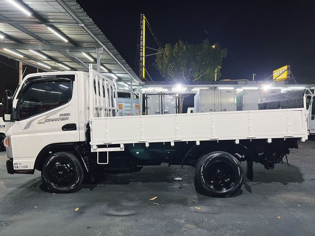 MITSUBISHI三菱 CANTER  第3張相片