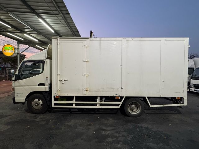 MITSUBISHI三菱 CANTER  第2張相片