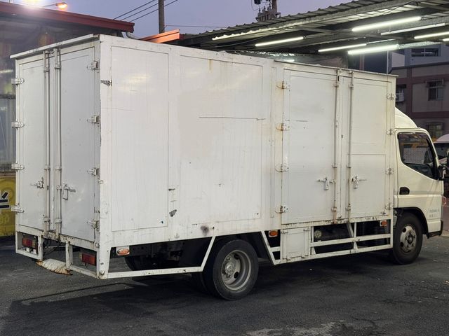 MITSUBISHI三菱 CANTER  第3張相片