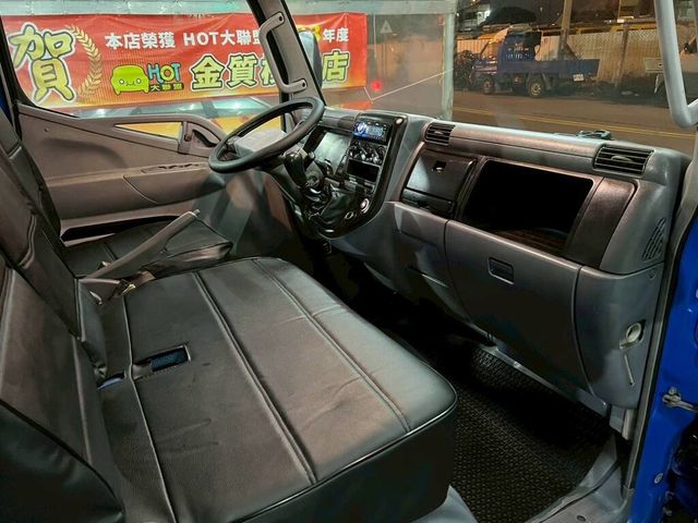 MITSUBISHI三菱 CANTER  第11張相片