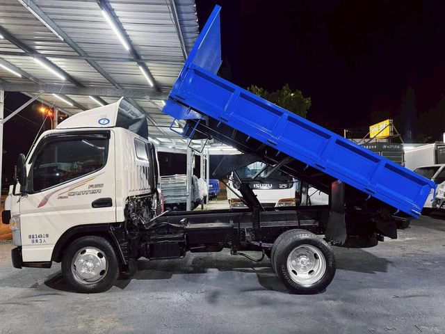 MITSUBISHI三菱 CANTER  第3張相片