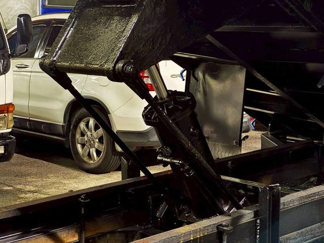MITSUBISHI三菱 CANTER  第10張相片