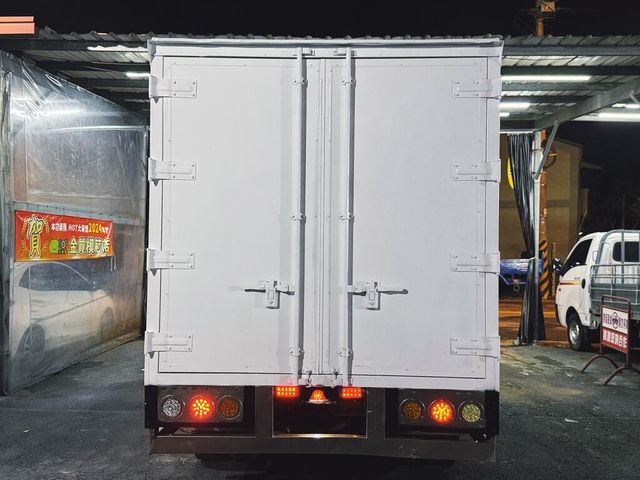 MITSUBISHI三菱 CANTER  第5張相片