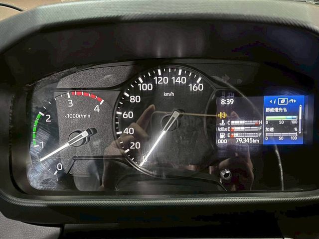 HINO日野 300  第9張相片