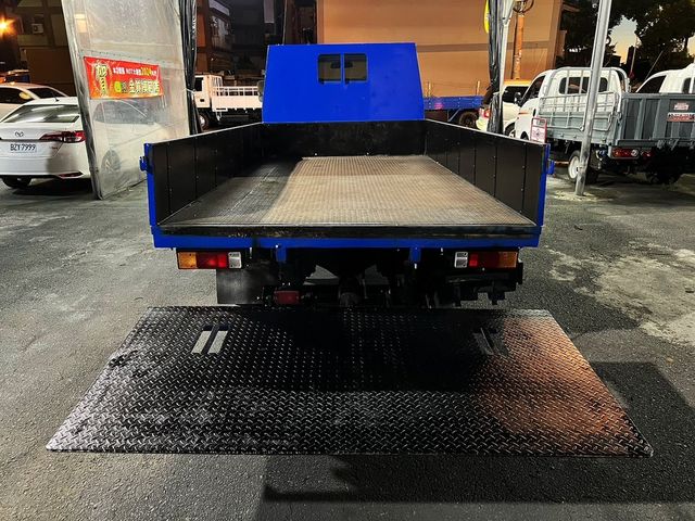 MITSUBISHI三菱 CANTER  第5張相片