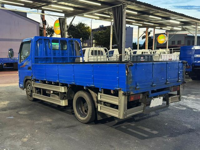 MITSUBISHI三菱 CANTER  第2張相片