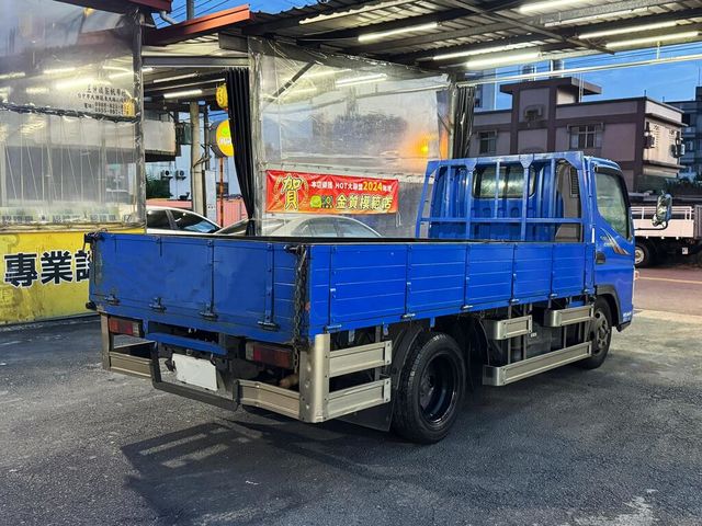 MITSUBISHI三菱 CANTER  第3張相片
