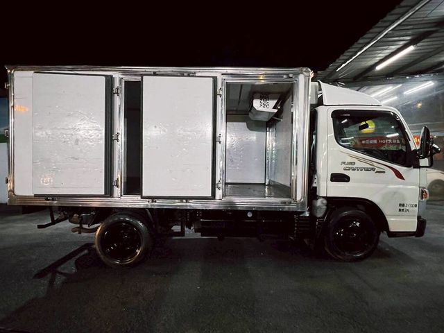 MITSUBISHI三菱 CANTER  第5張相片