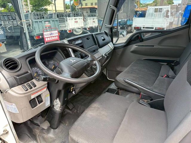 MITSUBISHI三菱 CANTER  第5張相片