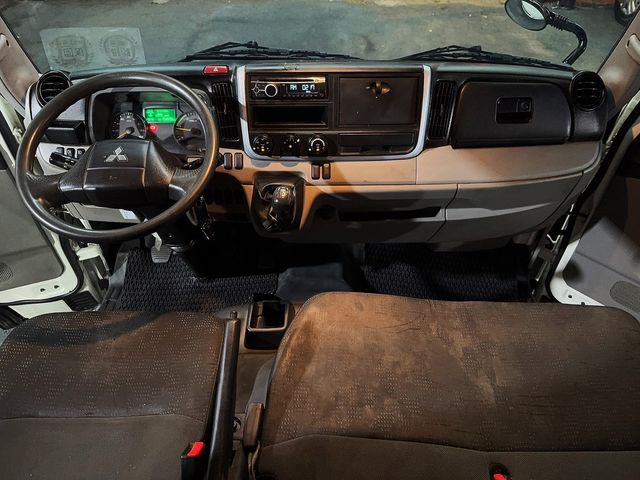 MITSUBISHI三菱 CANTER  第10張相片