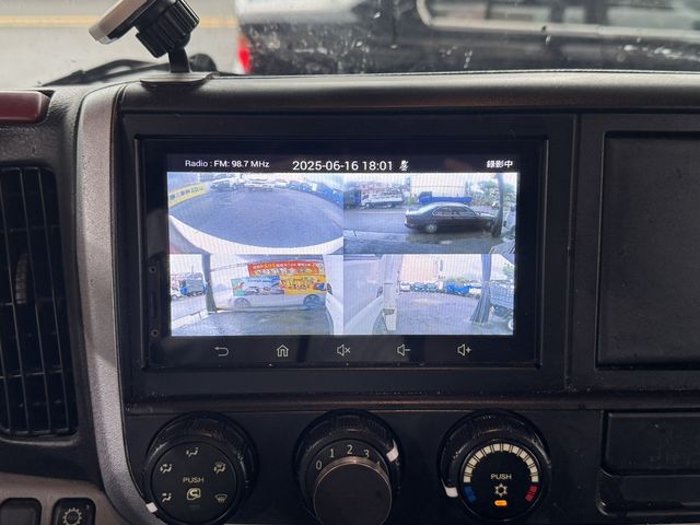 MITSUBISHI三菱 CANTER  第9張相片