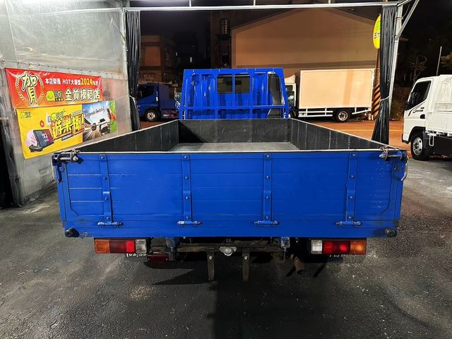 MITSUBISHI三菱 CANTER  第4張相片