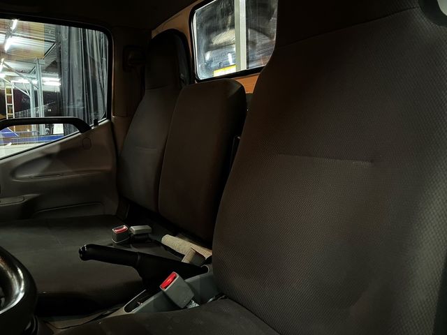 HINO日野 300  第8張相片