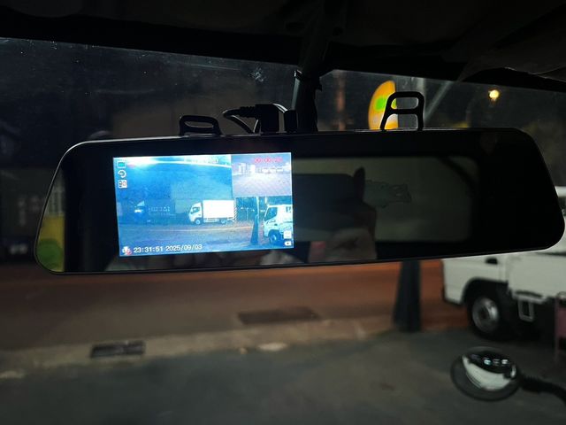 MITSUBISHI三菱 CANTER  第14張相片