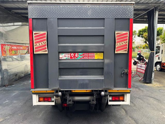MITSUBISHI三菱 CANTER  第3張相片