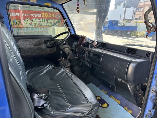 NISSAN日產 CABSTAR  第7張相片