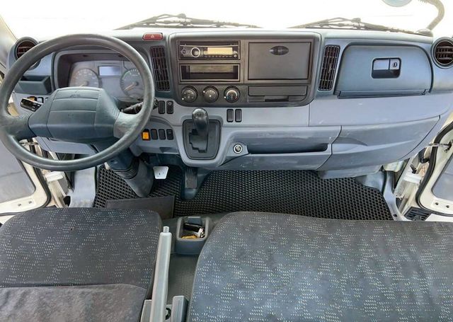 MITSUBISHI三菱 CANTER  第13張相片