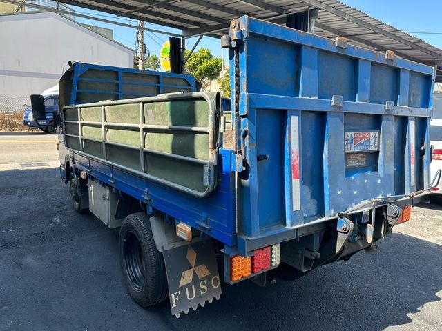 MITSUBISHI三菱 CANTER  第2張相片