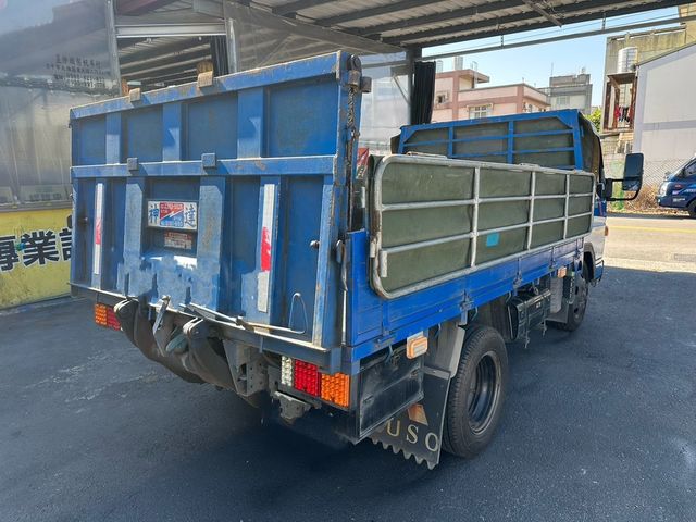 MITSUBISHI三菱 CANTER  第3張相片