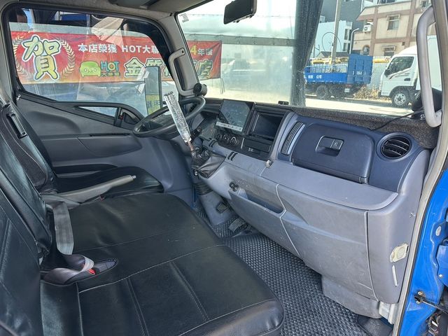 MITSUBISHI三菱 CANTER  第6張相片