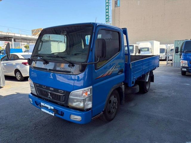 MITSUBISHI三菱 CANTER  第1張相片