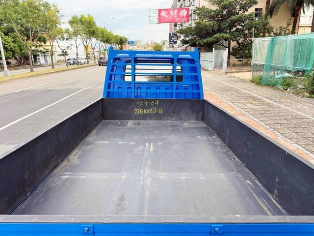 MITSUBISHI三菱 DELICA  第10張相片