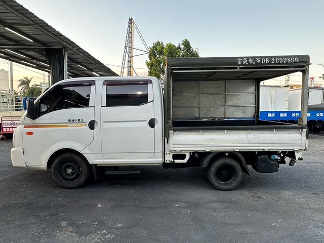 HYUNDAI現代 PORTER  第2張相片